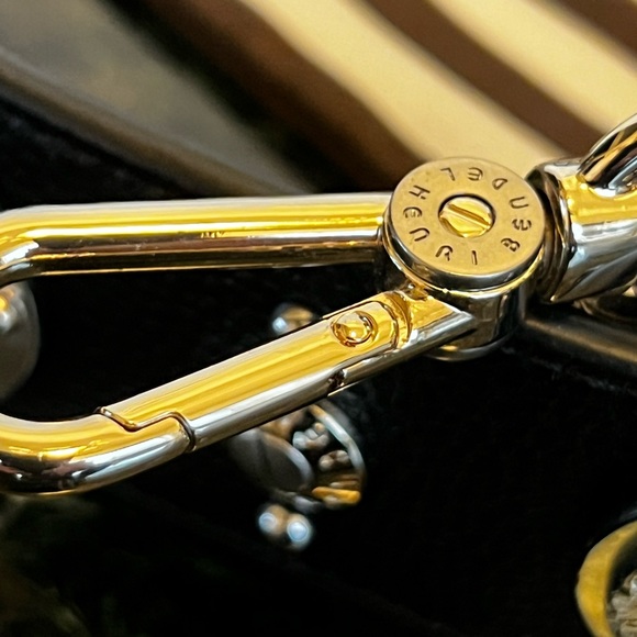 Henri Bendel Jeweled Studded Gold/Silver Grommets Reversible Purse Guitar Strap - Picture 7 of 7